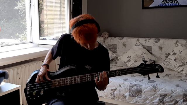 Muse - Hysteria (Bass Cover) смотреть онлайн