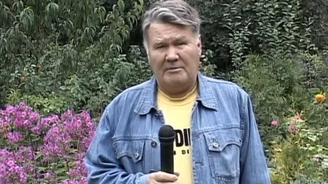 Валерий Панов: Как избавиться от сорной травы на участке? смотреть онлайн