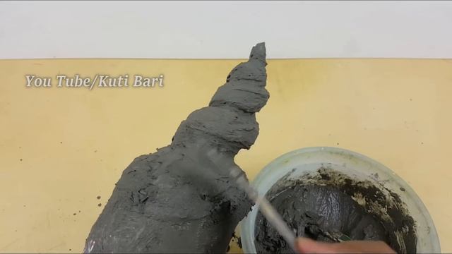 Wall Hanging Flower Vase With Plastic Bottle || Wall Showpiece For Room Decor