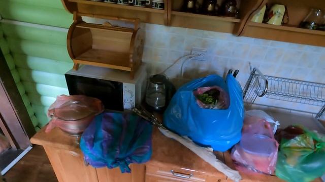 УЕХАЛИ В ГОРЫ! Сколько стоит аренда большого дома в Карпатах? Отдых с тещей. смотреть онлайн