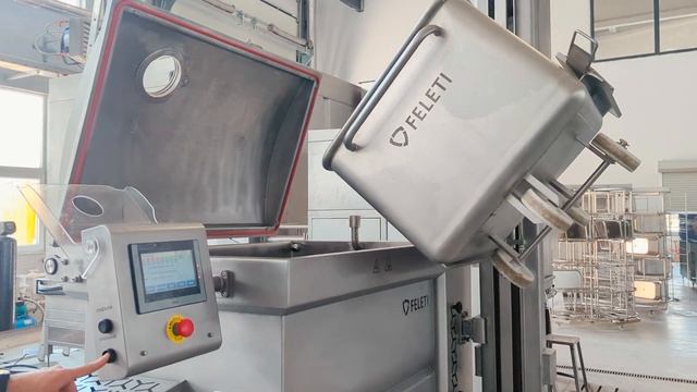 Мощность и эффективность: вакуумная фаршемешалка с лопастными мешалками | Vacuum Meat Mixer смотреть онлайн