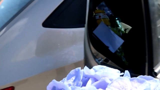 Один день из жизни ФЛОРИСТА. Как собрать БУКЕТ. смотреть онлайн