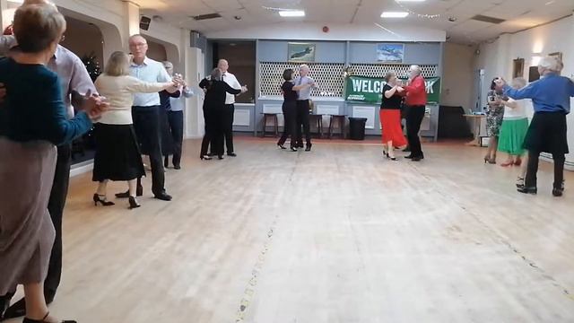 Larry Green - Waltz Catherine @ Basingstoke Royal British Legion 12.12.21 смотреть онлайн