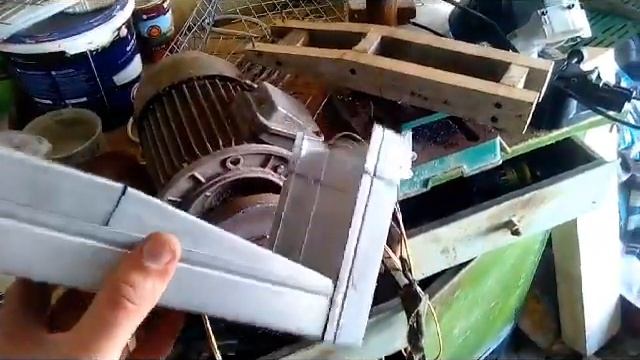 Бункерная кормушка для кроликов из профиля своими руками смотреть онлайн