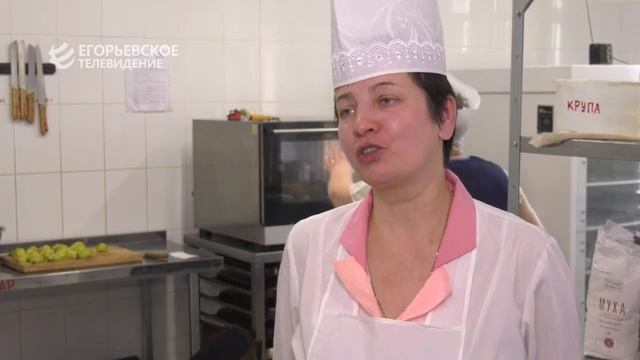 Шеф-повар детского сада «Подсолнушек» Ольга Цветкова рассказала, за что любит свою работу смотреть онлайн