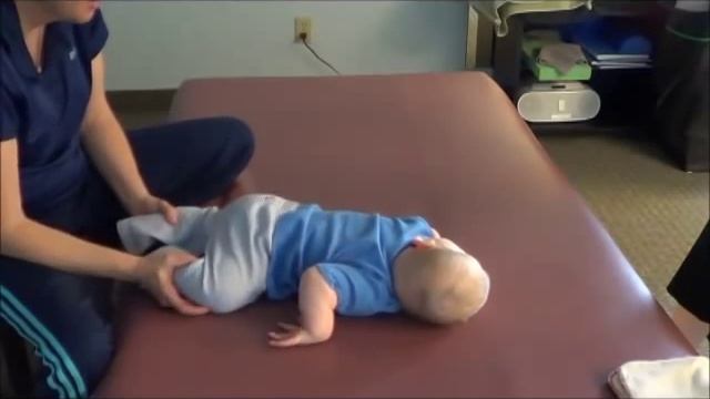 The Beginnings Of Crawling - Help Your Baby Learn To Crawl