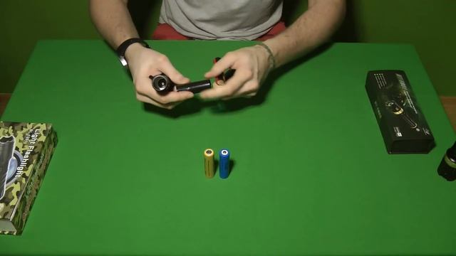 Шокер-фонарь - для самообороны в походе и жизни смотреть онлайн