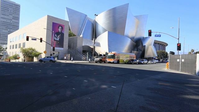 Walt Disney Concert Hall In Los Angeles California смотреть онлайн
