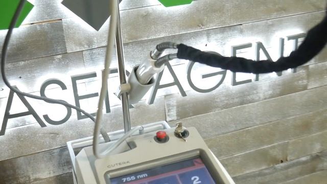 TLA4522 2017 Cutera Excel HR смотреть онлайн