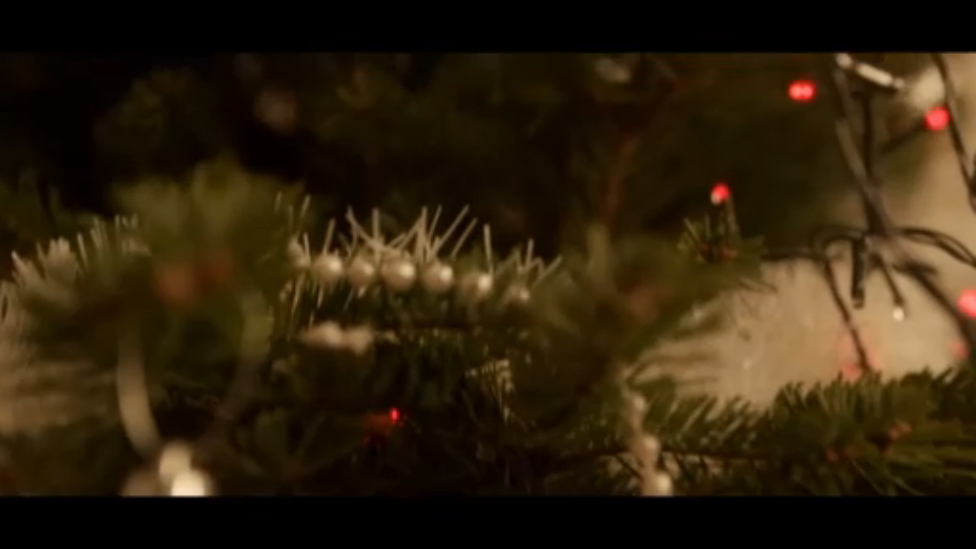 Baba - Petit Baba Noël Ft. Amine