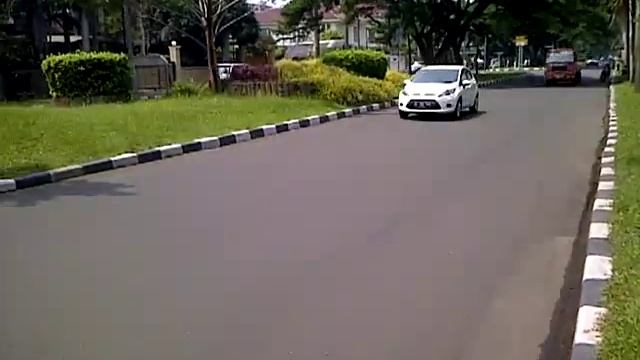 [Dual Exhaust Sound][Bass] Ford Fiesta 1.4 смотреть онлайн