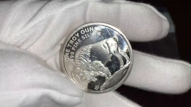 Новая инвестиция, монета Американский Бизон (Буффало) 1 oz Silver Round - Buffalo смотреть онлайн