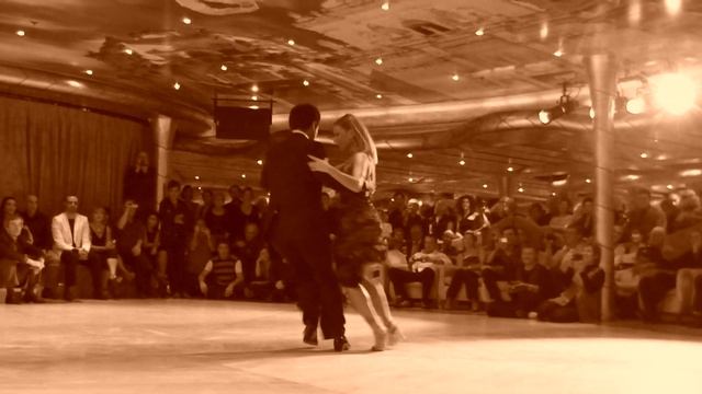 Milonga Sebastian Arce y Mariana Montes 5° Festival Crociera Tango.MP4 смотреть онлайн