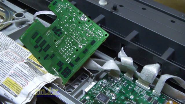 YAMAHA PSR-R300 синтезатор смотреть онлайн