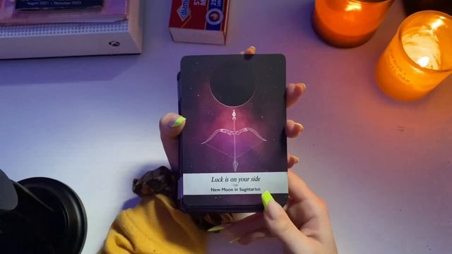 Tarot Deck and Oracle Card Collection ASMR - shuffling, tapping, crinkles, soft spoken , whispering смотреть онлайн