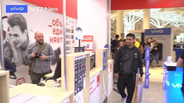 Старт продаж смартфона V17 Neo в России смотреть онлайн