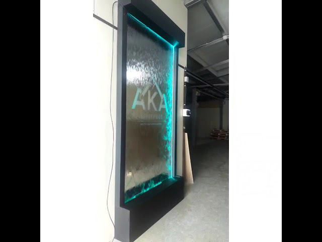 Водопад по зеркалу с логотипом от ООО "Аква-Дрим". смотреть онлайн