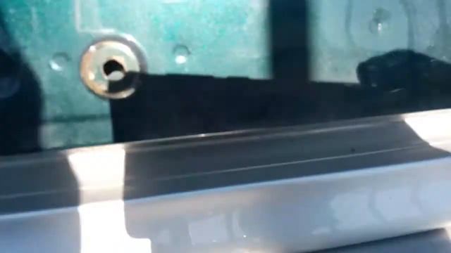 Аварийное открытие багажника BMW E38.