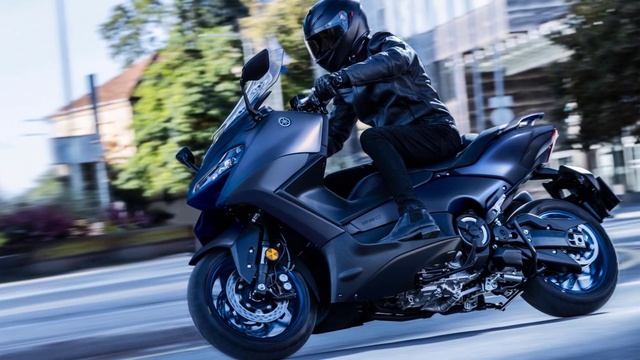 2023 Yamaha TMAX: The Perfect Scooter for City Riders смотреть онлайн