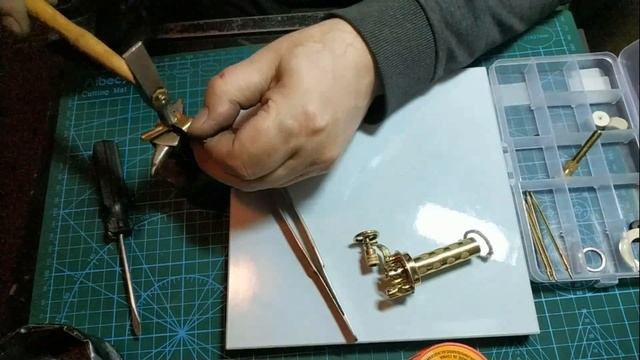 Изделие № "Валериановые капли" Вон что "Валериановые капли" животворящие делают. #латунь#,#медь#. смотреть онлайн