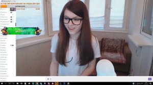 Olyashaa стримерша показывает, как правильно сосать.