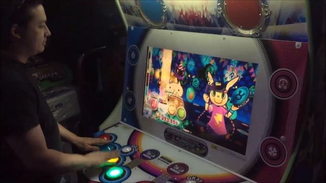 HELLO! Pop'n Music cabinet unwrap and overview, historic cabinet with colored background! смотреть онлайн