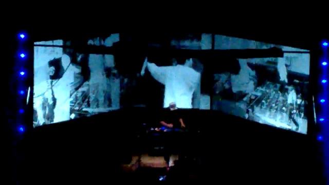 DJ Shadow - Midnight In a Perfect World (Hudson Mohawke Mix) смотреть онлайн