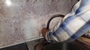 Поставил новый смеситель,а вода не течет!!!