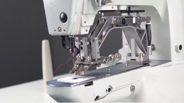 Siruba BT530A Промышленная машина 2 в 1 закрепочная/пуговичная смотреть онлайн