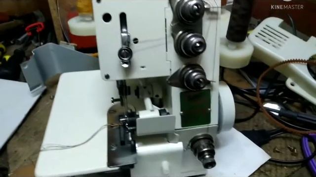 Отладка китайского оверлока FN2-4D. Рвёт петлительную нитку, невозможно настроить строчку. смотреть онлайн