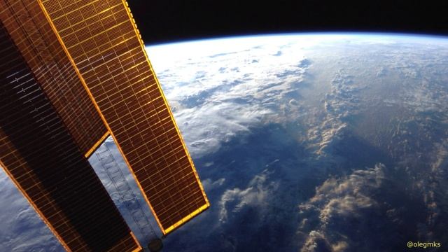 Небольшое видео с борта МКС смотреть онлайн