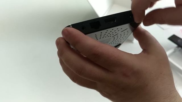 Новинка TV Box Mecool KM3 Android TV 9.0 Крутой и мощный TV Box Unboxing смотреть онлайн