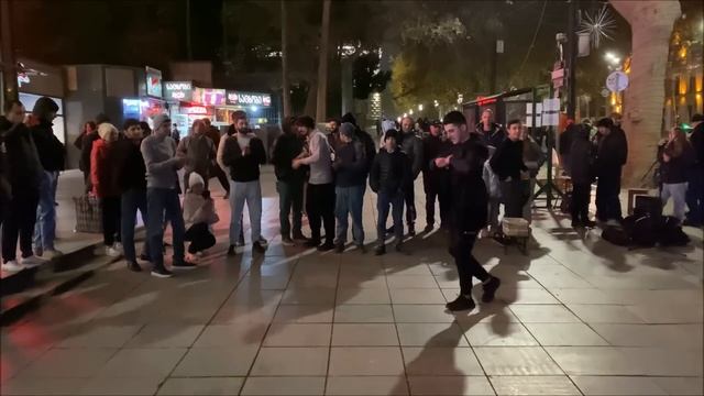 Парни Танцуют Очень Круто В Тбилиси Баркалла 2023 Лезгинка Чеченская ALISHKA Music Barkalla Dance смотреть онлайн