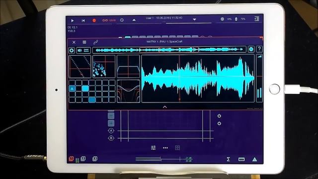 SpaceCraft Granular Synth & apeMatrix = Amazing Possibilities - iPad Tutorial смотреть онлайн
