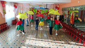 "Дождик капает весь тихий, кап-кап-кап"