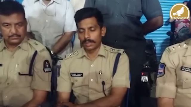 Late Night search operation in Old City by Hyderabad Police смотреть онлайн