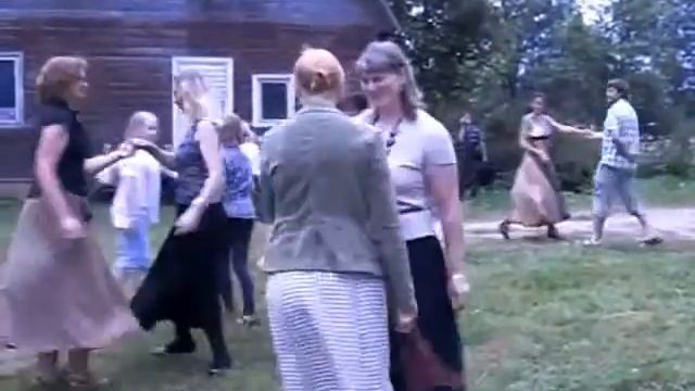 Танцы сету в Усваде (Эстония, 2012) 3 мин смотреть онлайн