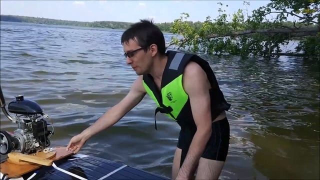 SUP-доска с бензиновым мотором смотреть онлайн