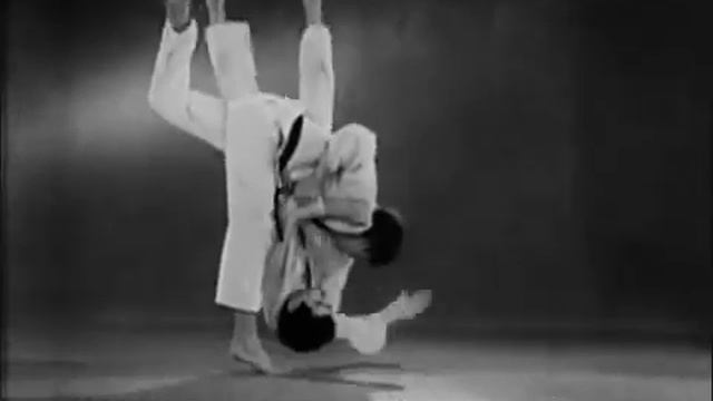СоюзСпортФильм 1985 Обучение ДЗЮДО Ч6 подхват изнутри смотреть онлайн