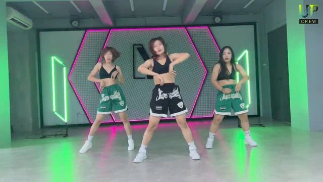 GATA - ANITTA | Choreo Hương Hoàng | Upcrew | Zumba dance fitness смотреть онлайн