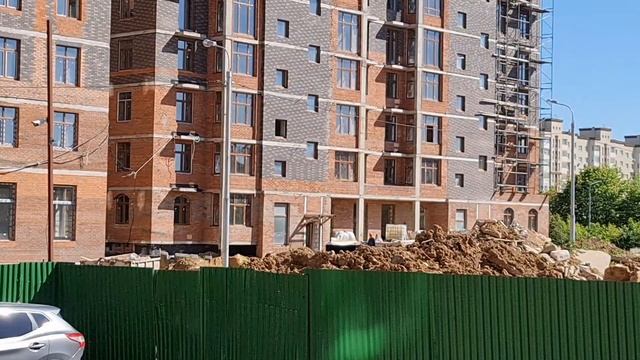 07.06.2022 г, ЖК Видный город, довольно много народу сегодня.) смотреть онлайн