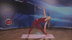 Йога для начинающих в домашних условиях урок 1 Легкие упражнения и приятная музыка для йоги