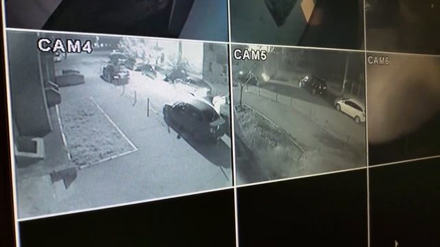 Фургон уценил три Фольксвагена и скрылся смотреть онлайн
