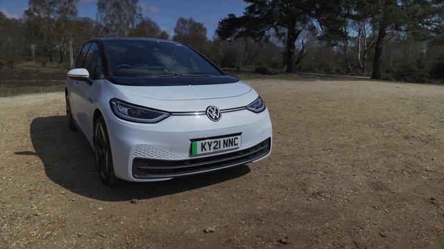Volkswagen ID.3 Pro S Review - Is It a Tesla Killer? смотреть онлайн
