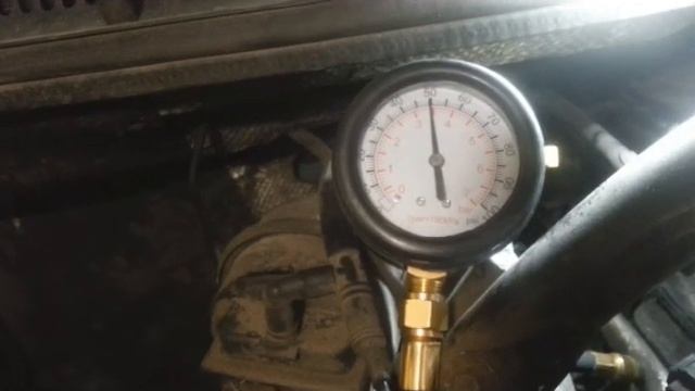 Гранд Чероки ВК меряем давление топлива. смотреть онлайн