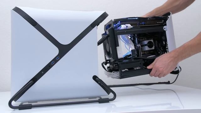 $2000 Beast Mini-Itx Gaming PC | April 2017 смотреть онлайн