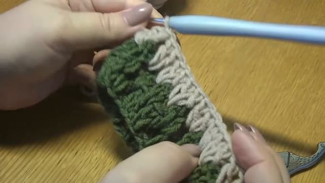 Как связать мужской и женский свитер крючком в одном стиле смотреть онлайн