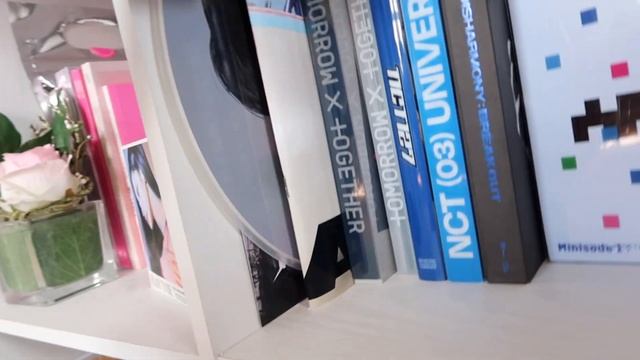 My 2023 kpop album collection + shelf tour смотреть онлайн