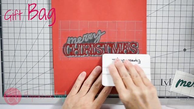 Using Adhesive Vinyl on Gift Bags смотреть онлайн