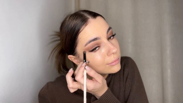 LATTE MAKEUP TUTORIAL | ТРЕНДОВЫЙ КОФЕЙНЫЙ МАКИЯЖ смотреть онлайн